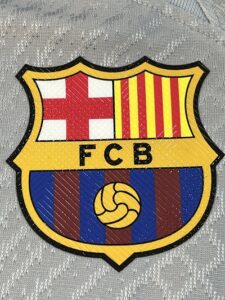 لوگوی بارسلونا روی لباس