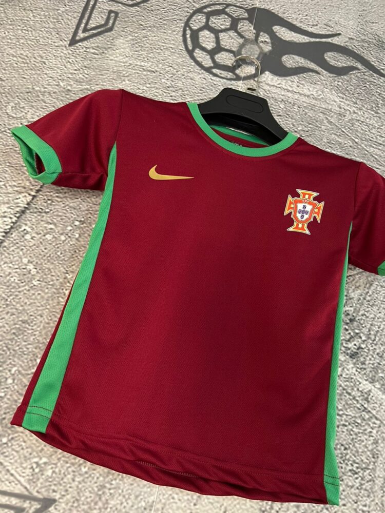 لباس اول پرتغال بچگانه