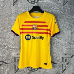 لباس چهارم بارسلونا 2023 پلیری