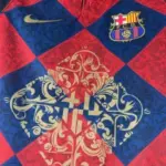 لباس کانسپت یقه دار بارسلونا 2024 (پلیری)