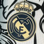 لوگوی رئال مادرید روی لباس کانسپت دراگون