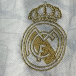 لوگوی طلایی رئال مادرید