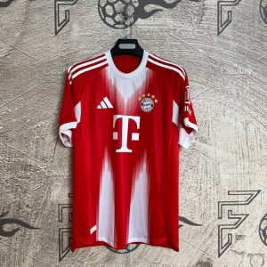 لباس اول احتمالی بایرن مونیخ 2026 (پلیری)